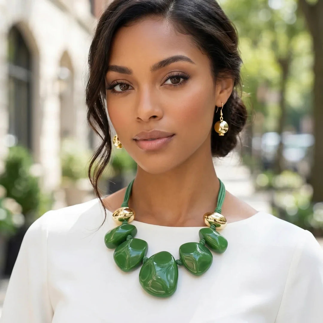 CHUNKY ORGANIC PEBBLE BEAD STATEMENT NECKLACE