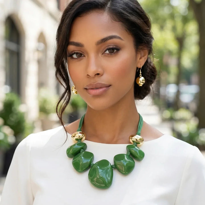 CHUNKY ORGANIC PEBBLE BEAD STATEMENT NECKLACE