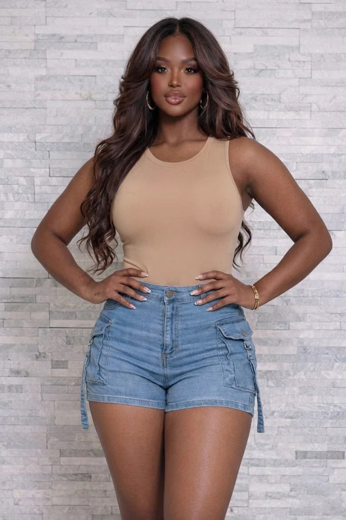 SOLID SLEEVELESS BODYSUIT