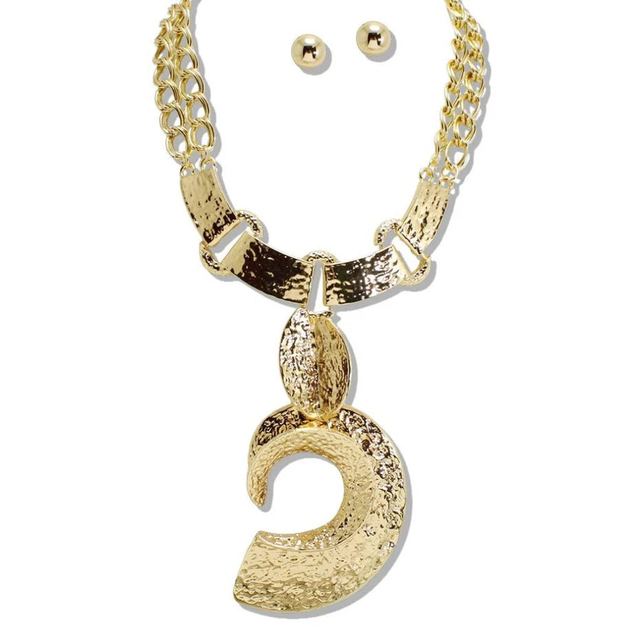 HAMMERED ABSTRACT STATEMENT NECKLACE