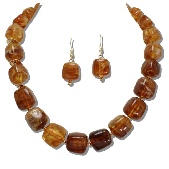 MARBLED SQUARE BEAD NECKLAC