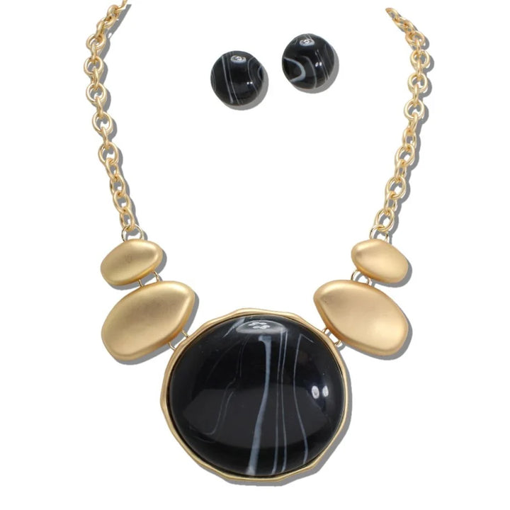 MARBLED STONE PEBBLE STATEMENT NECKLACE