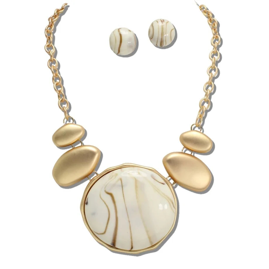 MARBLED STONE PEBBLE STATEMENT NECKLACE