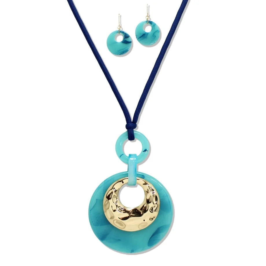 GEOMETRIC RESIN PENDANT LONG NECKLACE