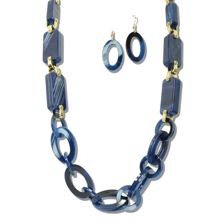 BOLD GEOMETRIC LINK STATEMENT LONG NECKLACE