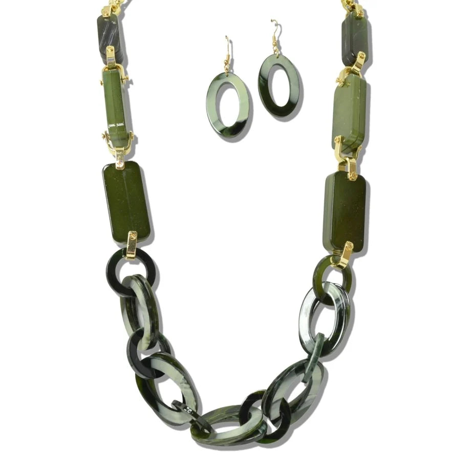 BOLD GEOMETRIC LINK STATEMENT LONG NECKLACE