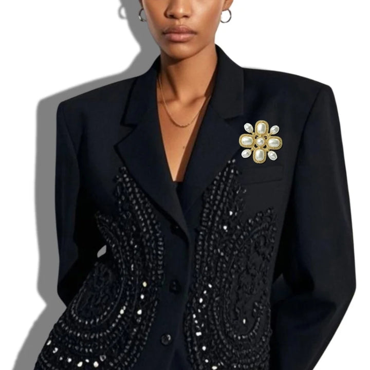 WATER RESISTANT VINTAGE GOLD MULTI PEARL BROOCH PI