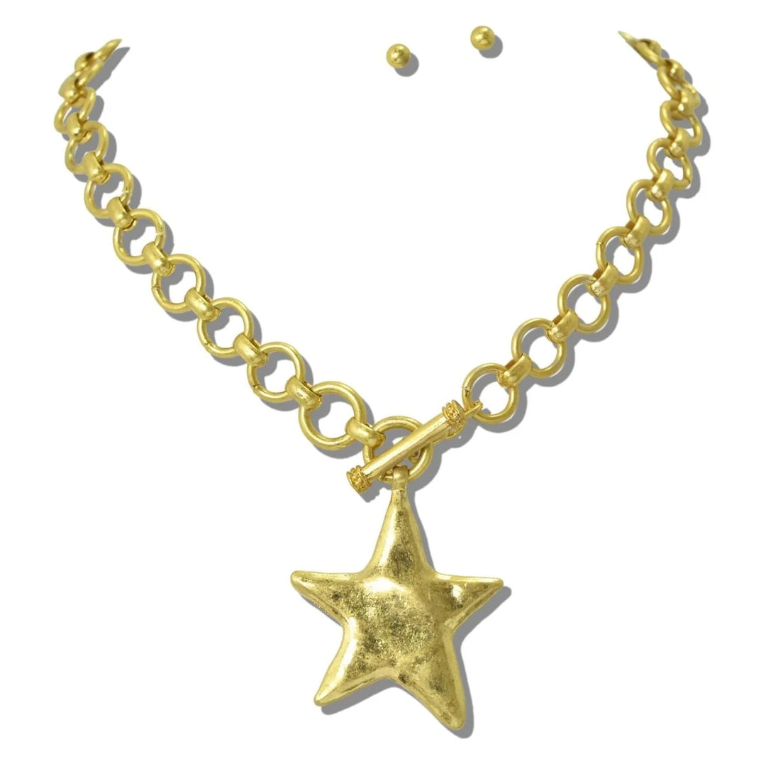 WATER RESISTANT 24K GOLD TONE HAMMERED STAR PENDANT TOGGLE NECKLACE
