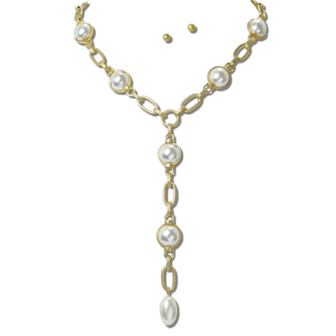 WATER RESISTANT ELEGANT BAROQUE PEARL STATION Y NECKLACE