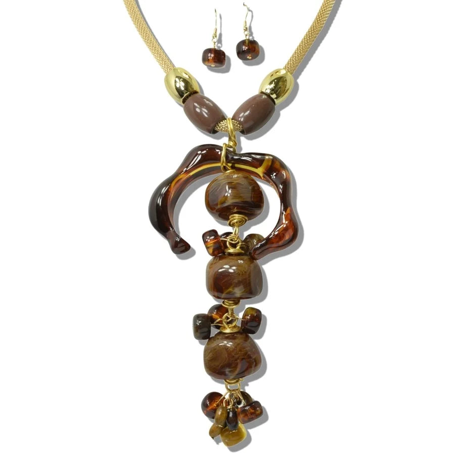 SCULPTED ORGANIC RESIN PENDANT AND MESH CHAIN NECKLACE
