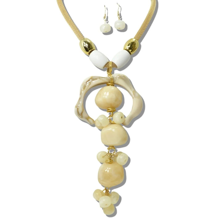 SCULPTED ORGANIC RESIN PENDANT AND MESH CHAIN NECKLACE