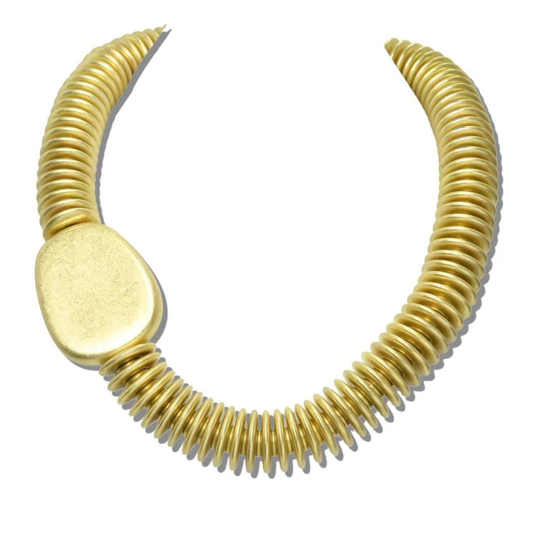 STACKED DISC COLLAR WITH ASYMMETRICAL FREEFORM PEBBLE STATION NECKLACE