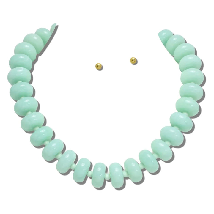 WATER RESISTANT CHUNKY PEARL STRAND NECKLACE