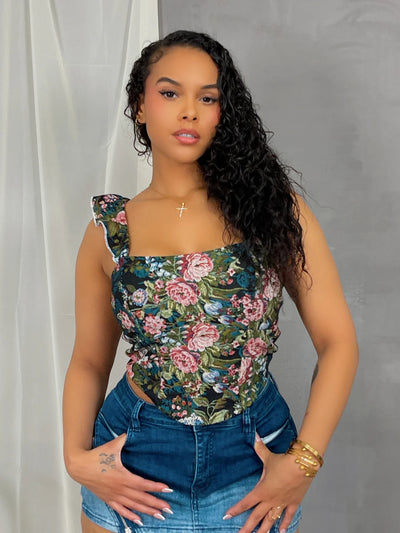 Tapestry Fuffled Strap Crop Top
