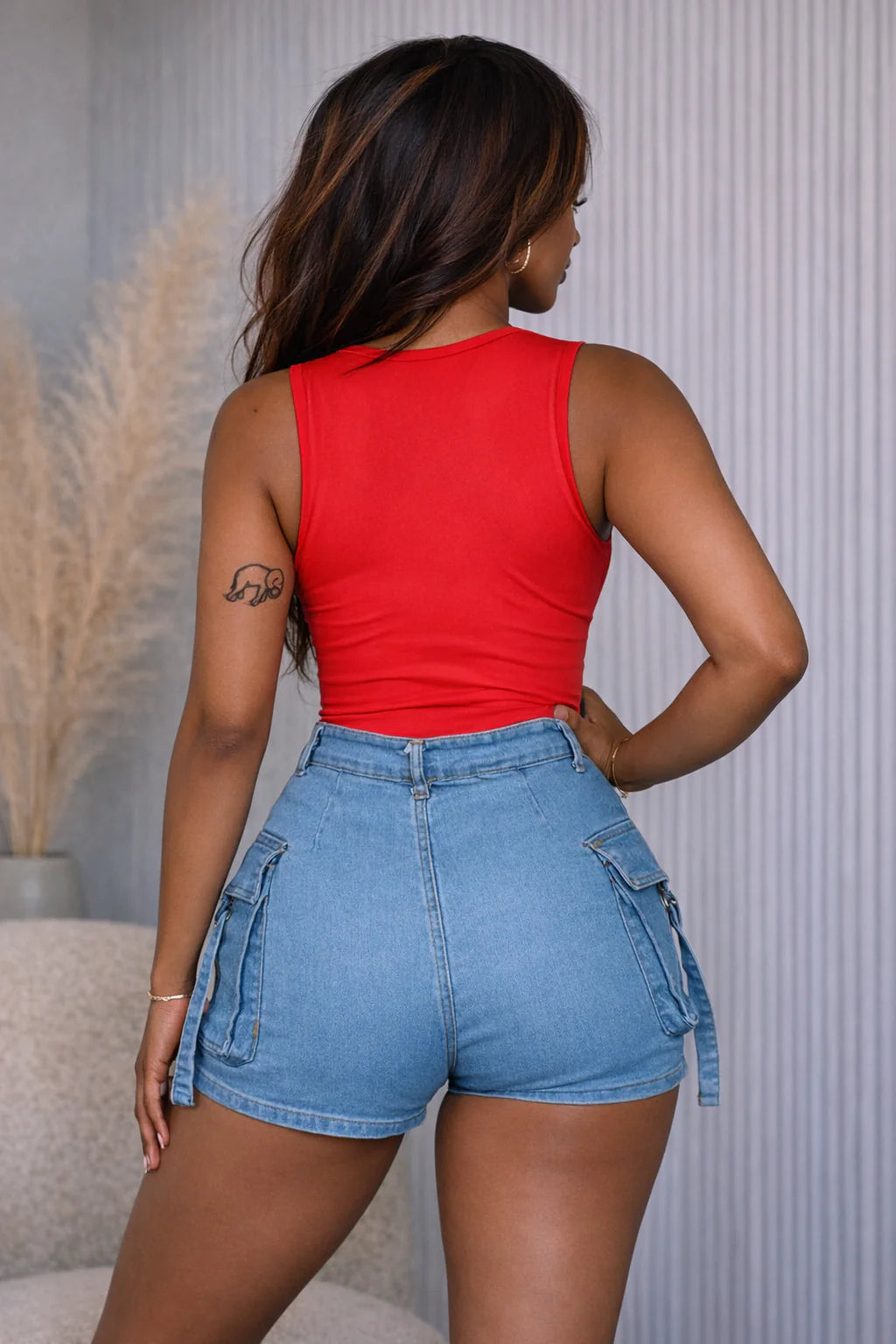 SOLID SLEEVELESS BODYSUIT