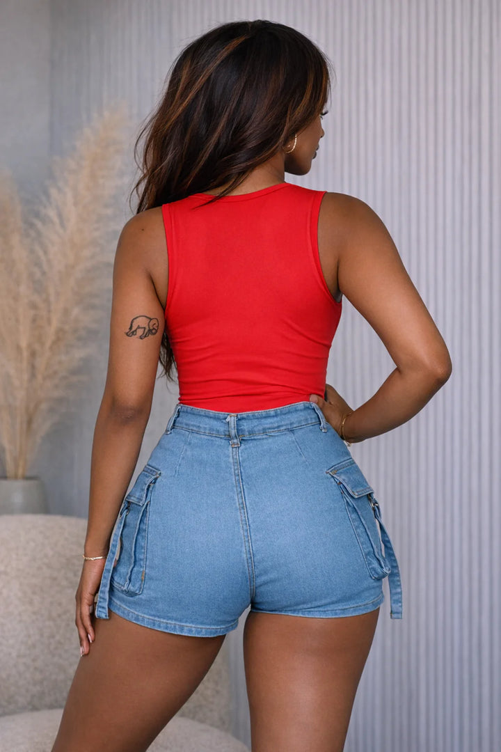 SOLID SLEEVELESS BODYSUIT