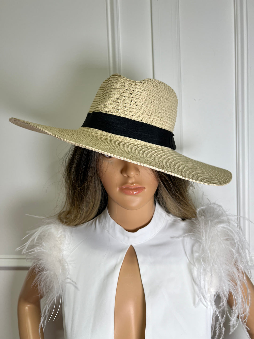 Hat Enith