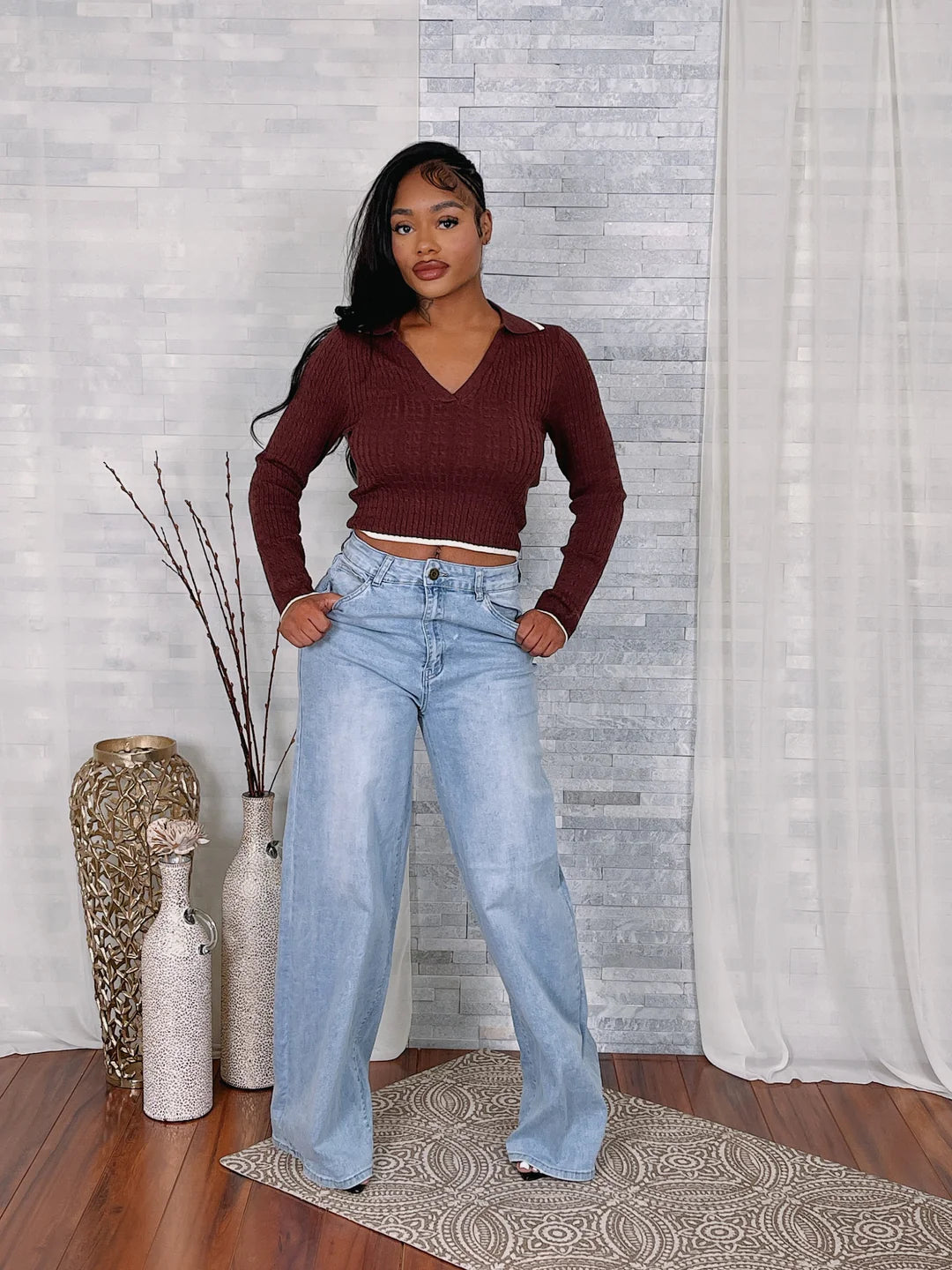 CONTRAST COLLAR LS SWEATER TOP