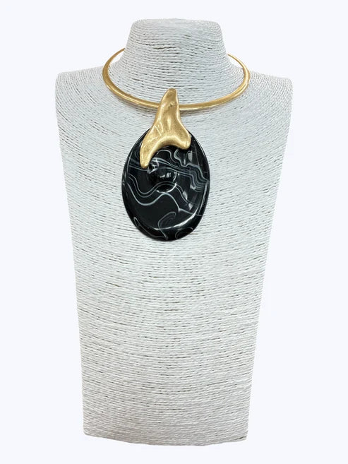Abstract Acrylic Pendant Collar Necklace
