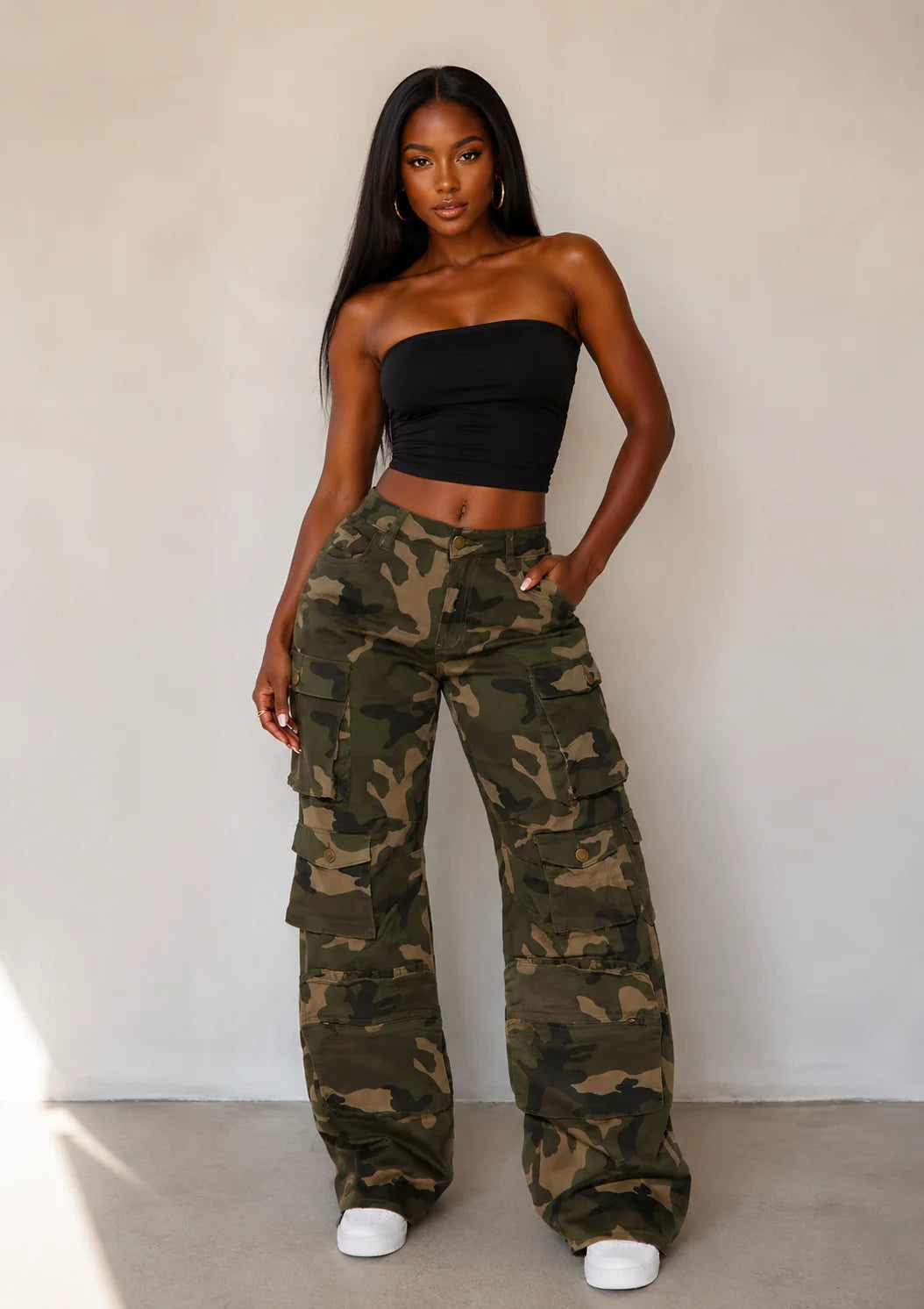 MULTI CARGO POCKET CAMO PANTS