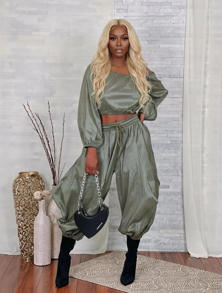 OFF SHOULDER TOP & BUBBLE TAFFETA PANTS SET